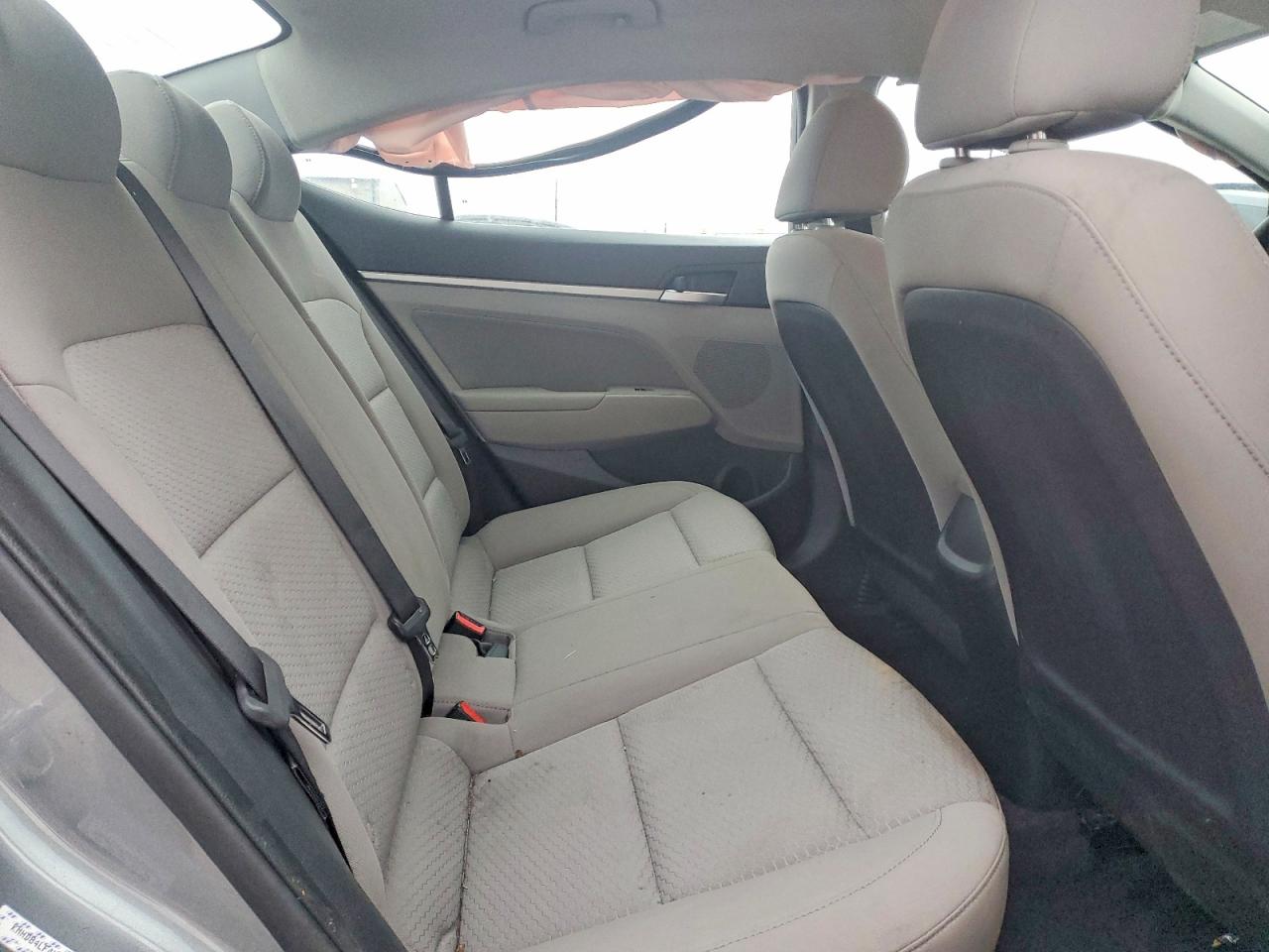 2019 HYUNDAI ELANTRA SEL photo 19