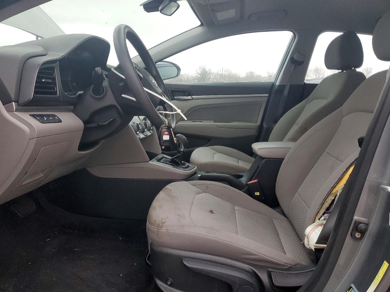 2019 HYUNDAI ELANTRA SEL photo 13