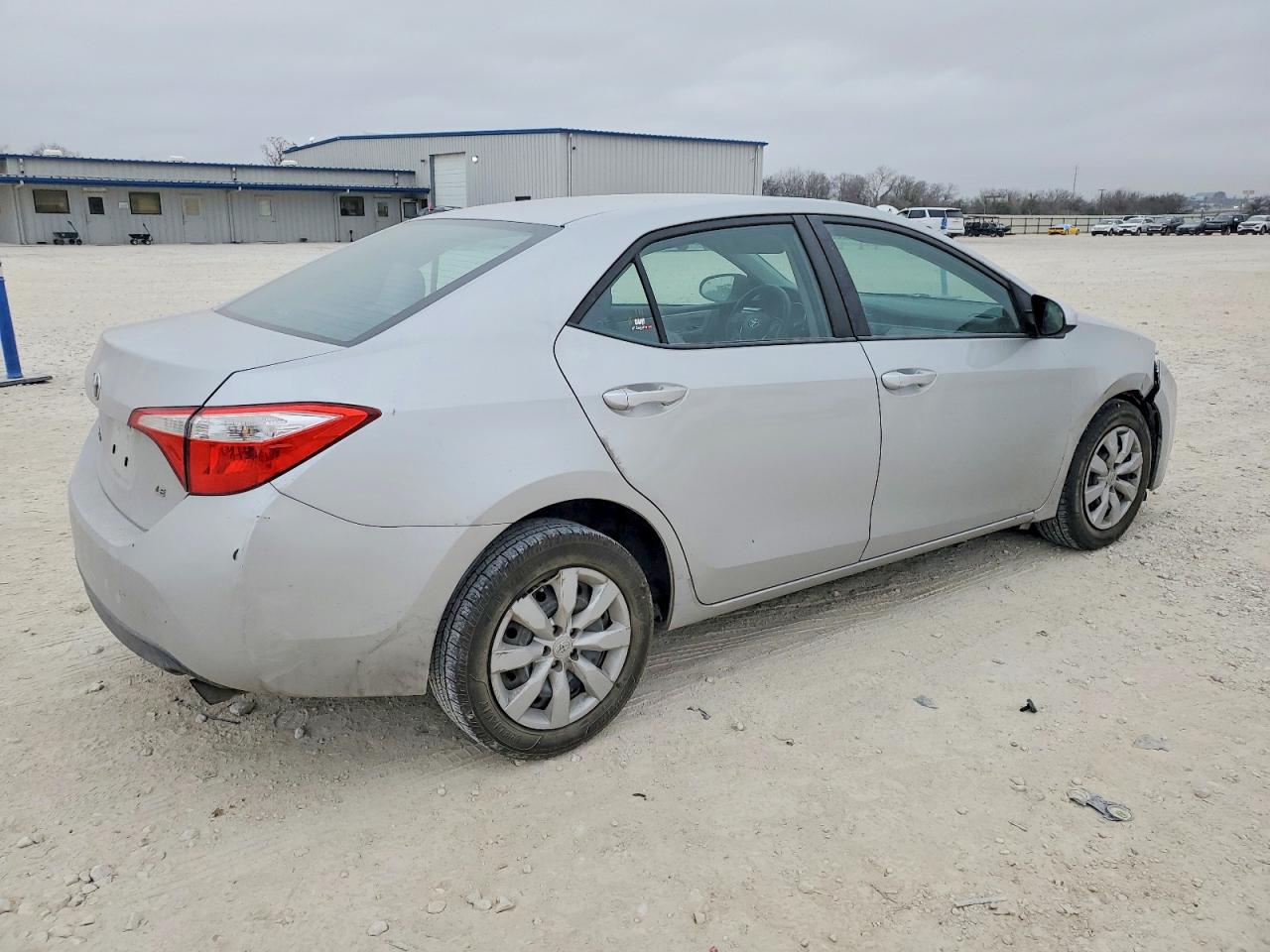 2014 TOYOTA COROLLA L photo 7