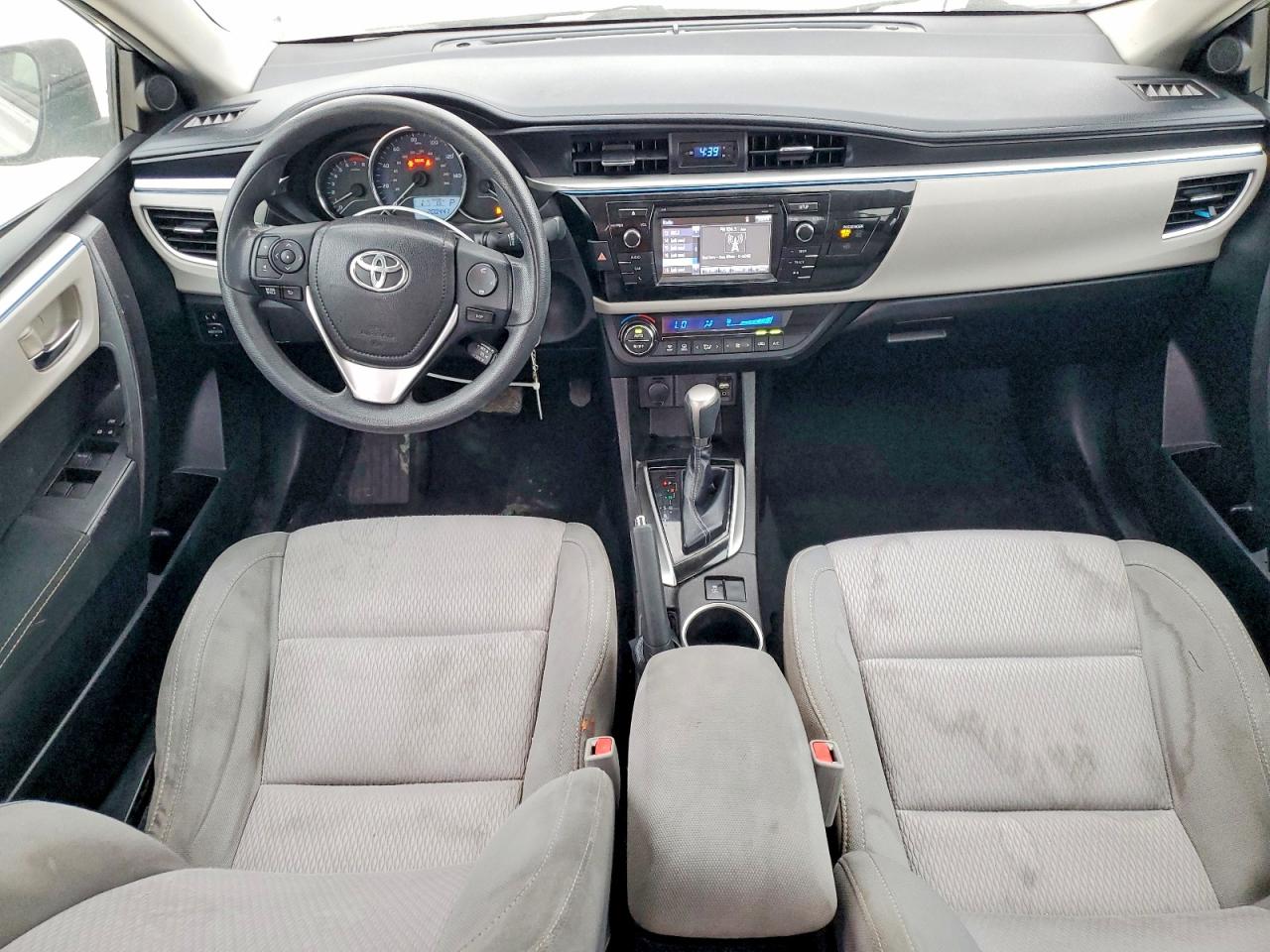 2014 TOYOTA COROLLA L photo 22