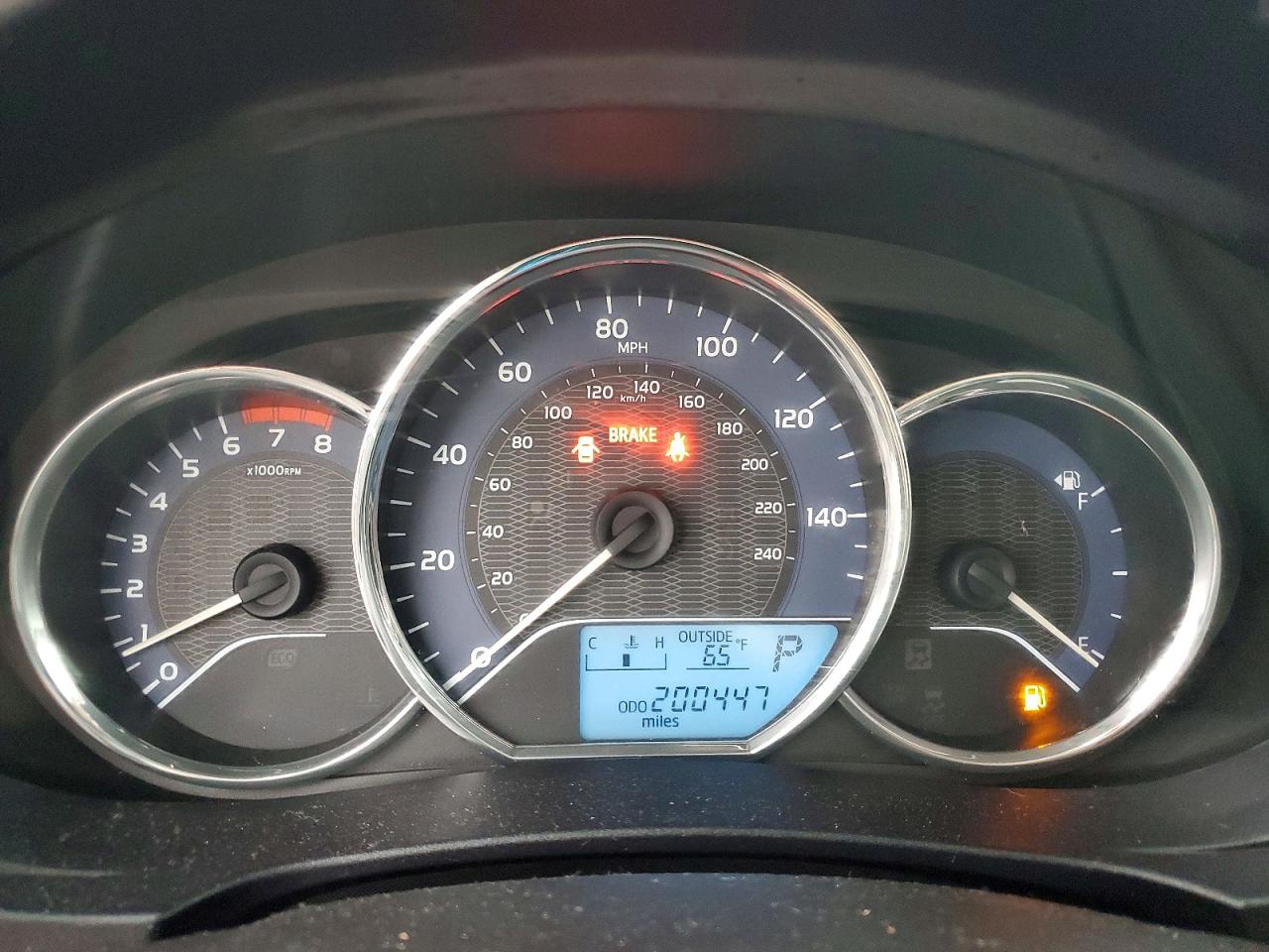 2014 TOYOTA COROLLA L photo 25