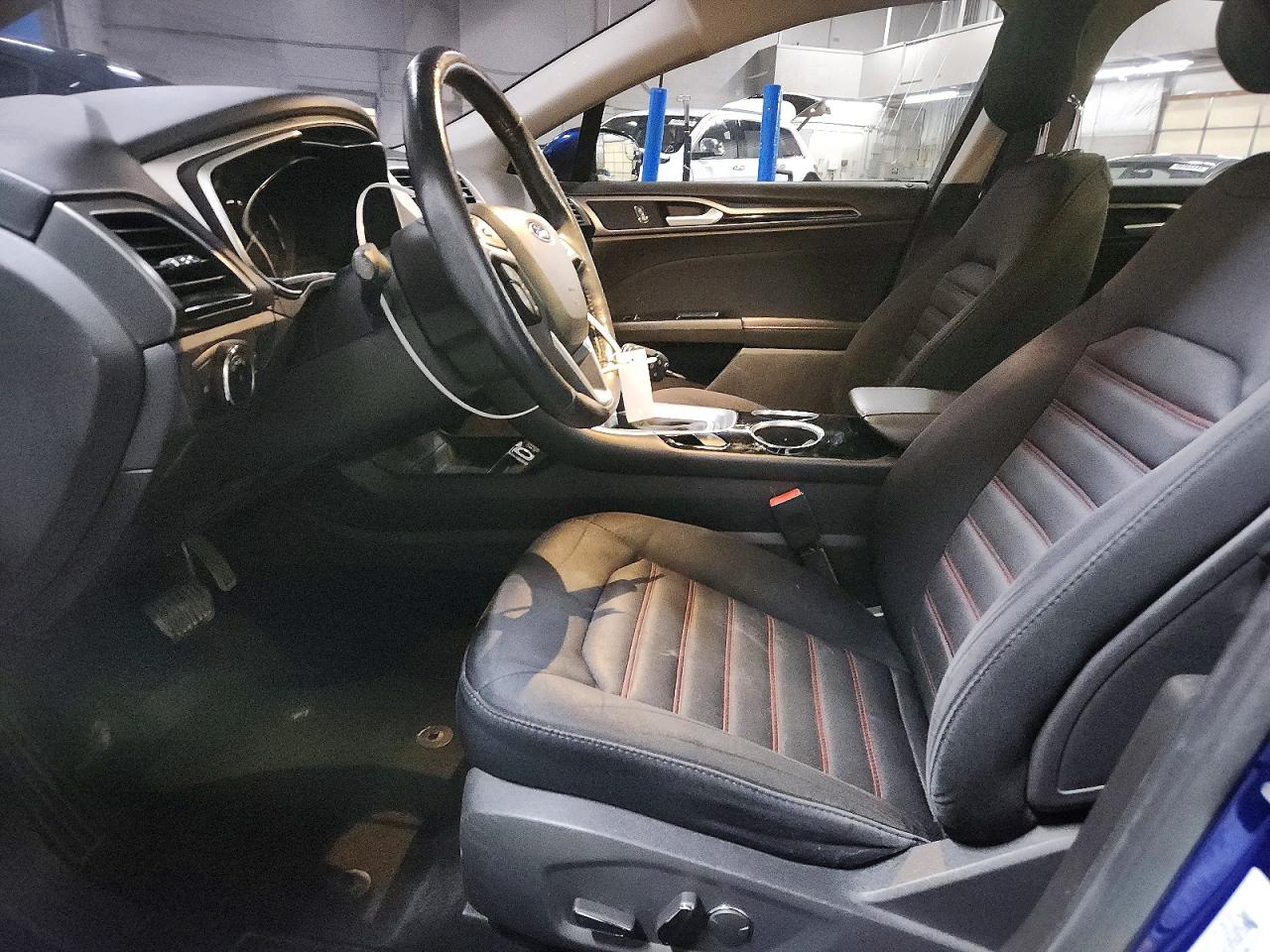 2014 FORD FUSION SE photo 7