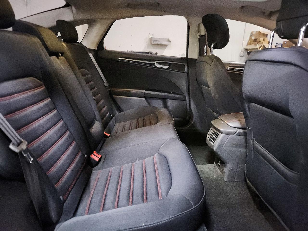 2014 FORD FUSION SE photo 10