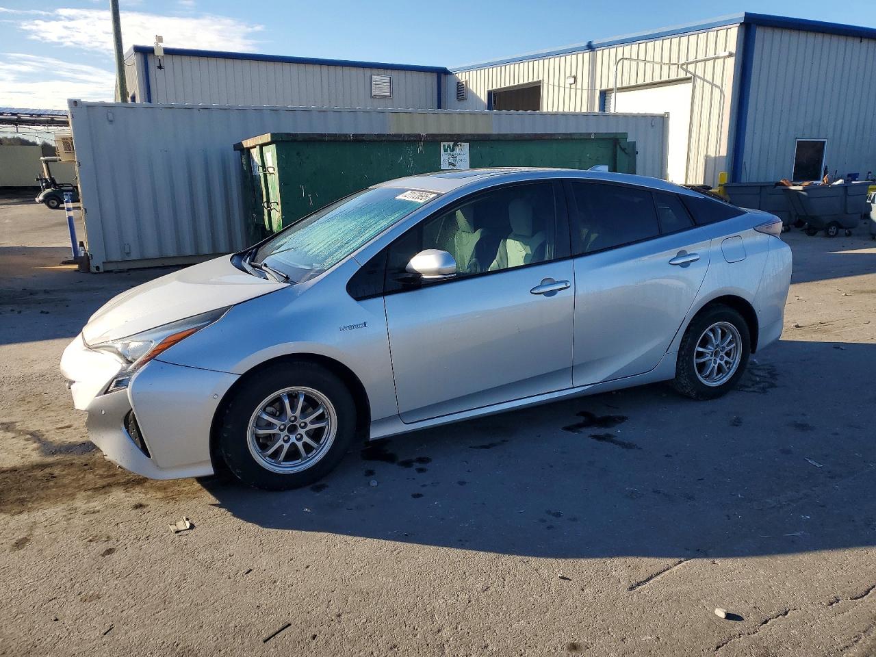 2016 TOYOTA PRIUS