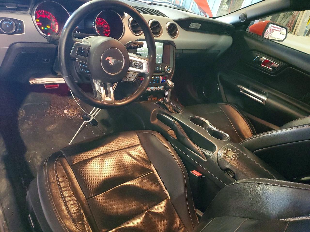 2016 FORD MUSTANG photo 8
