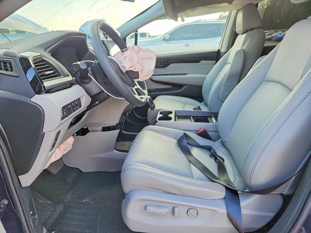 2024 HONDA ODYSSEY TOURING photo 13
