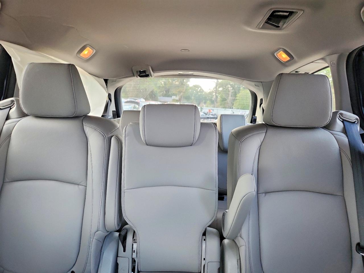 2024 HONDA ODYSSEY TOURING photo 19