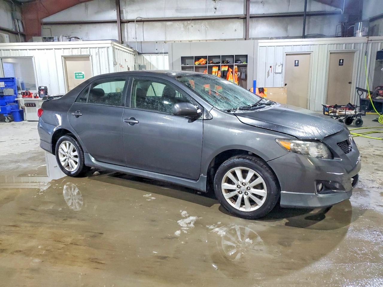 2009 TOYOTA COROLLA S photo 4