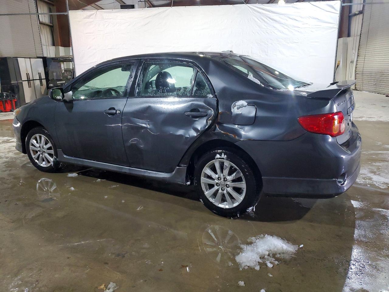 2009 TOYOTA COROLLA S photo 2