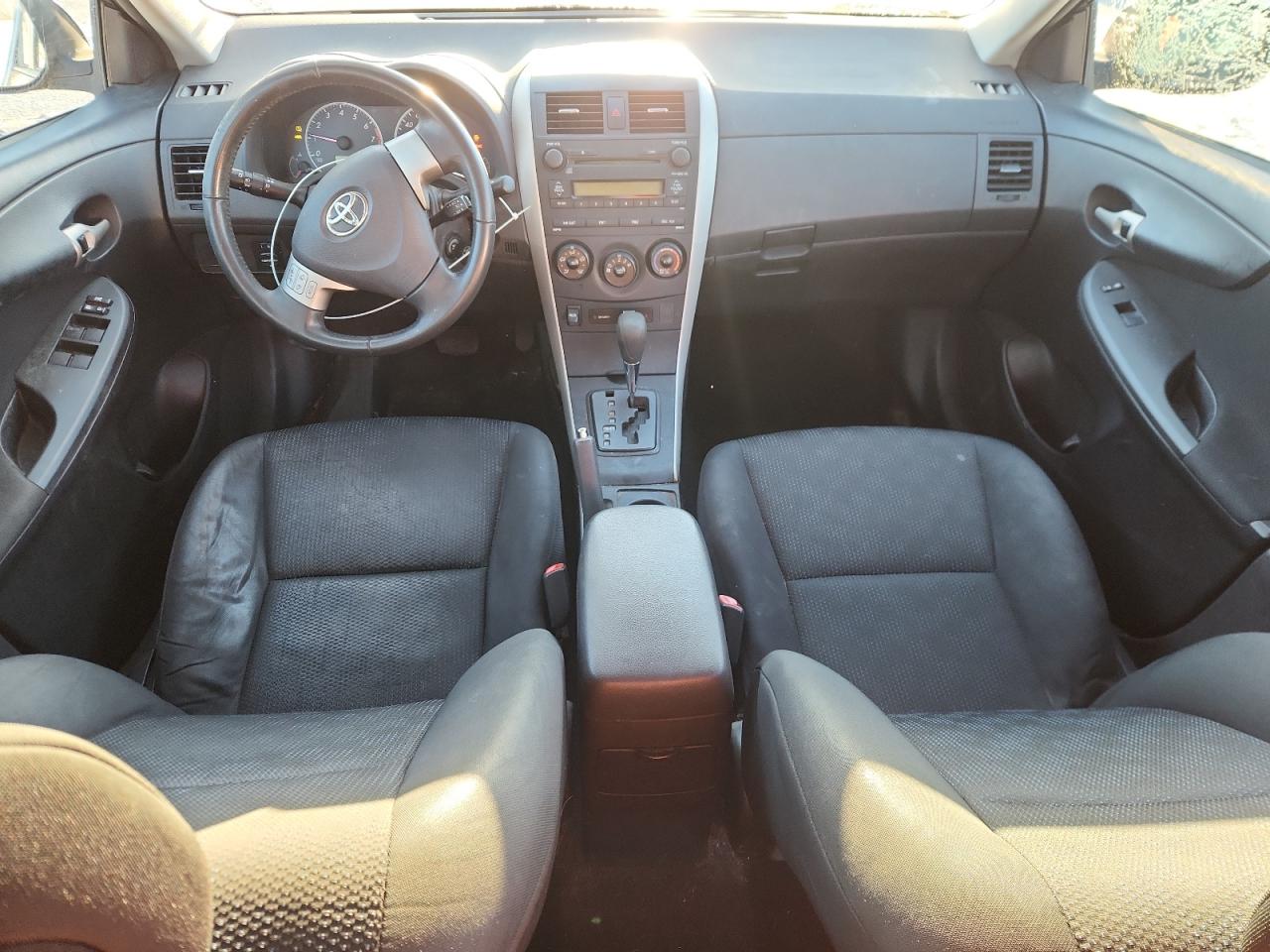 2009 TOYOTA COROLLA S photo 8