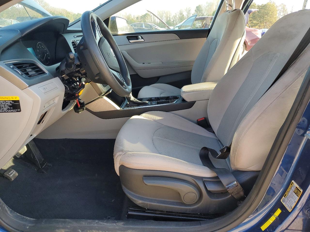 2015 HYUNDAI SONATA SE photo 13