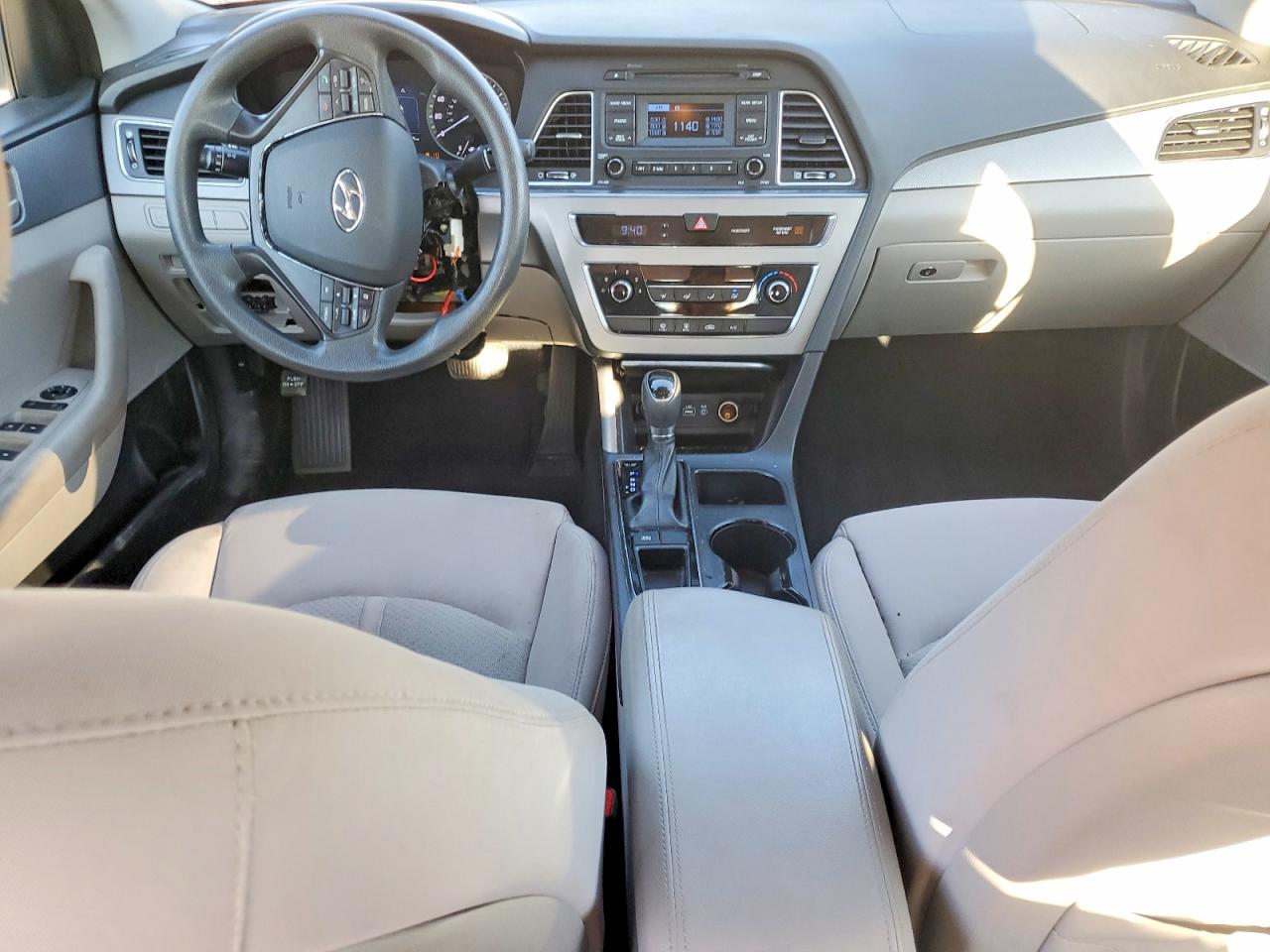 2015 HYUNDAI SONATA SE photo 15