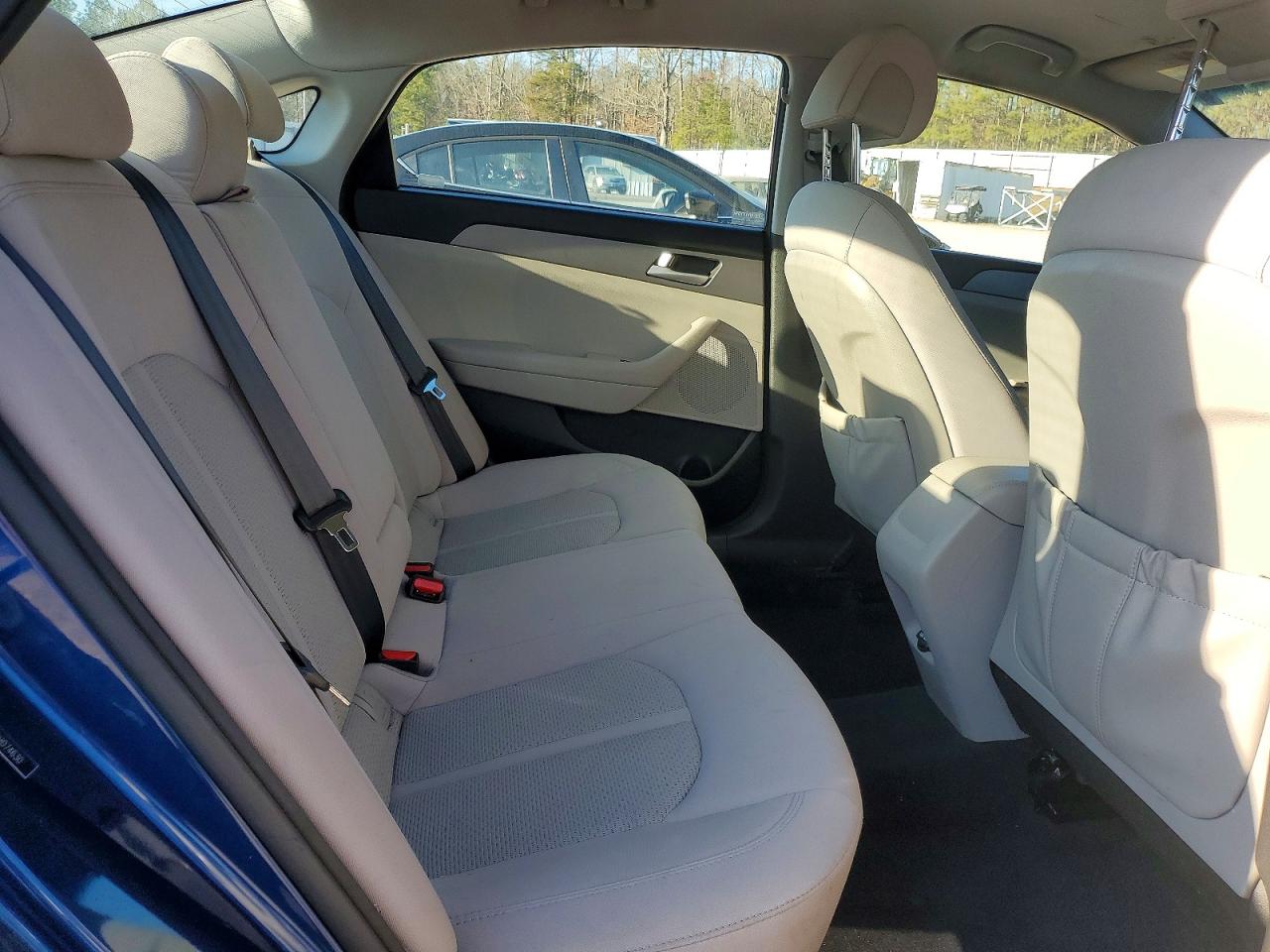 2015 HYUNDAI SONATA SE photo 19
