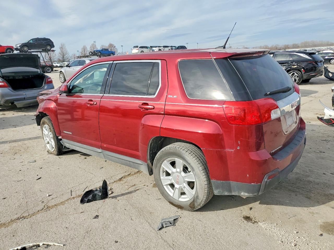2011 GMC TERRAIN SLE photo 4