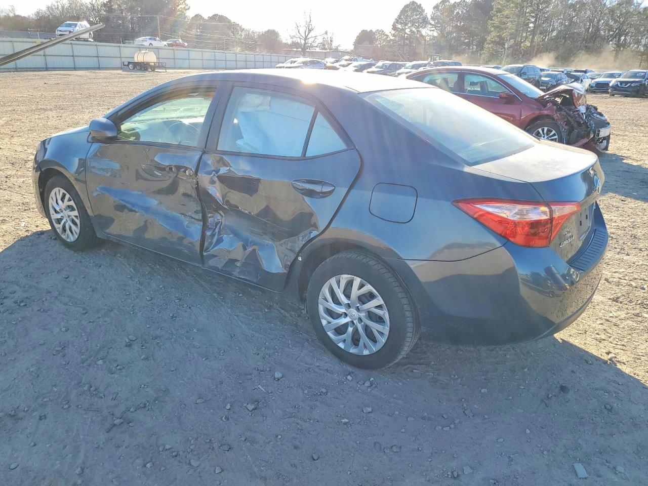 2017 TOYOTA COROLLA L photo 2