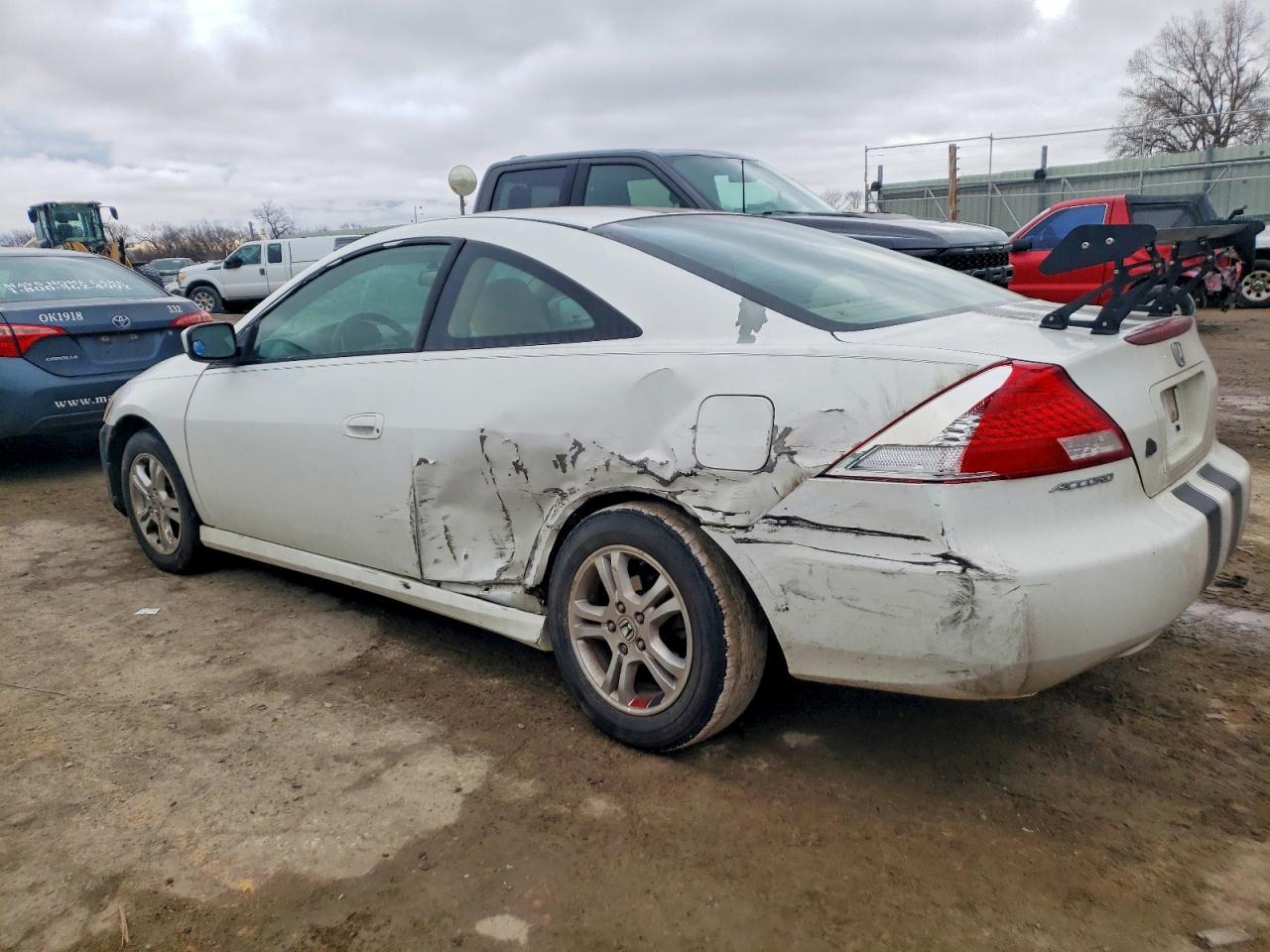 2006 HONDA ACCORD photo 2