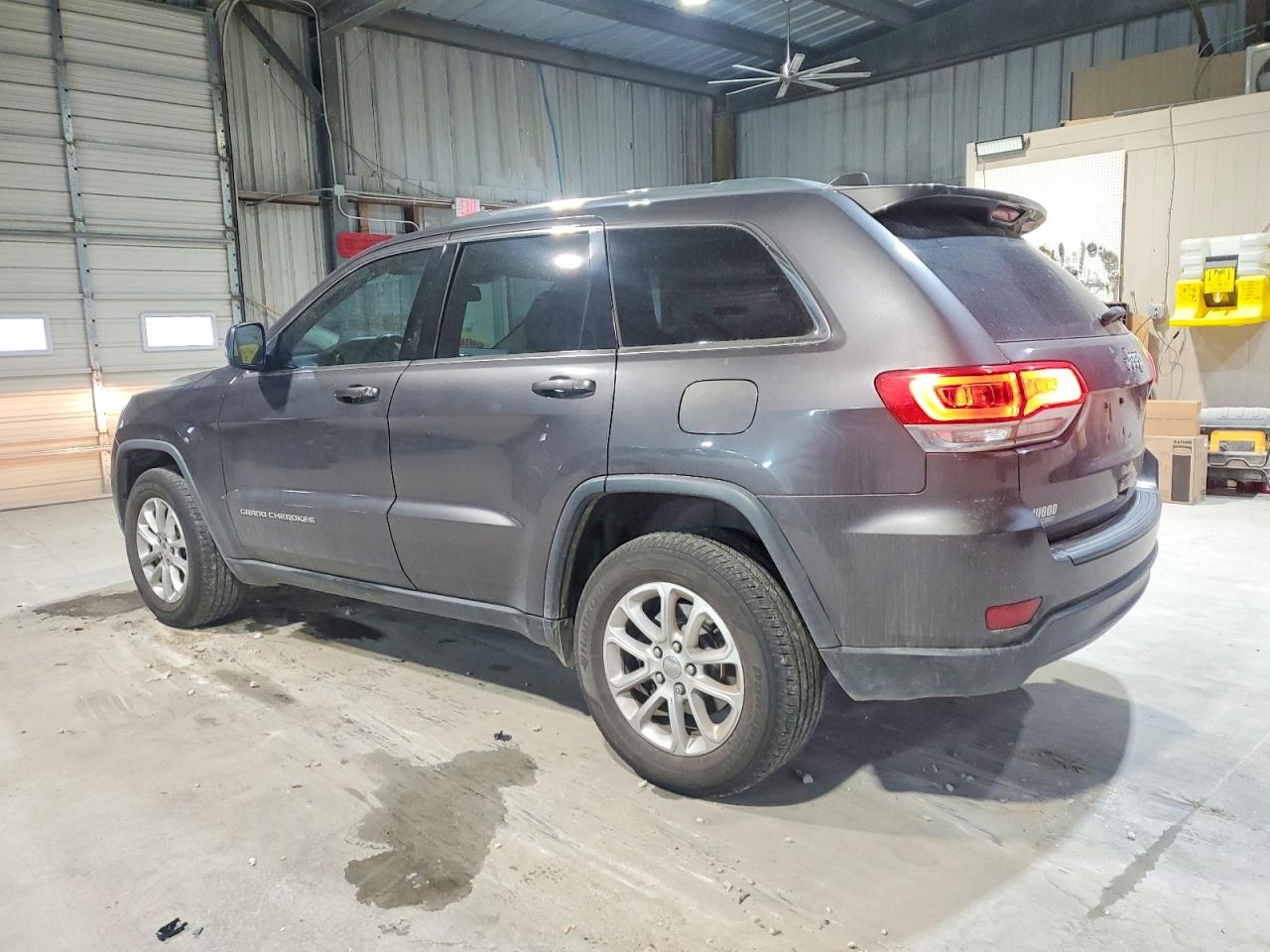 2015 JEEP GRAND CHEROKEE LAREDO photo 2