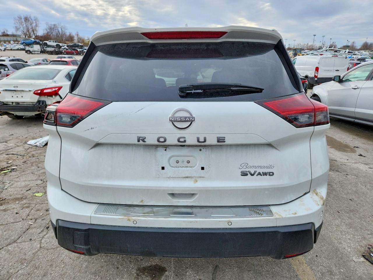 2024 NISSAN ROGUE SV photo 11