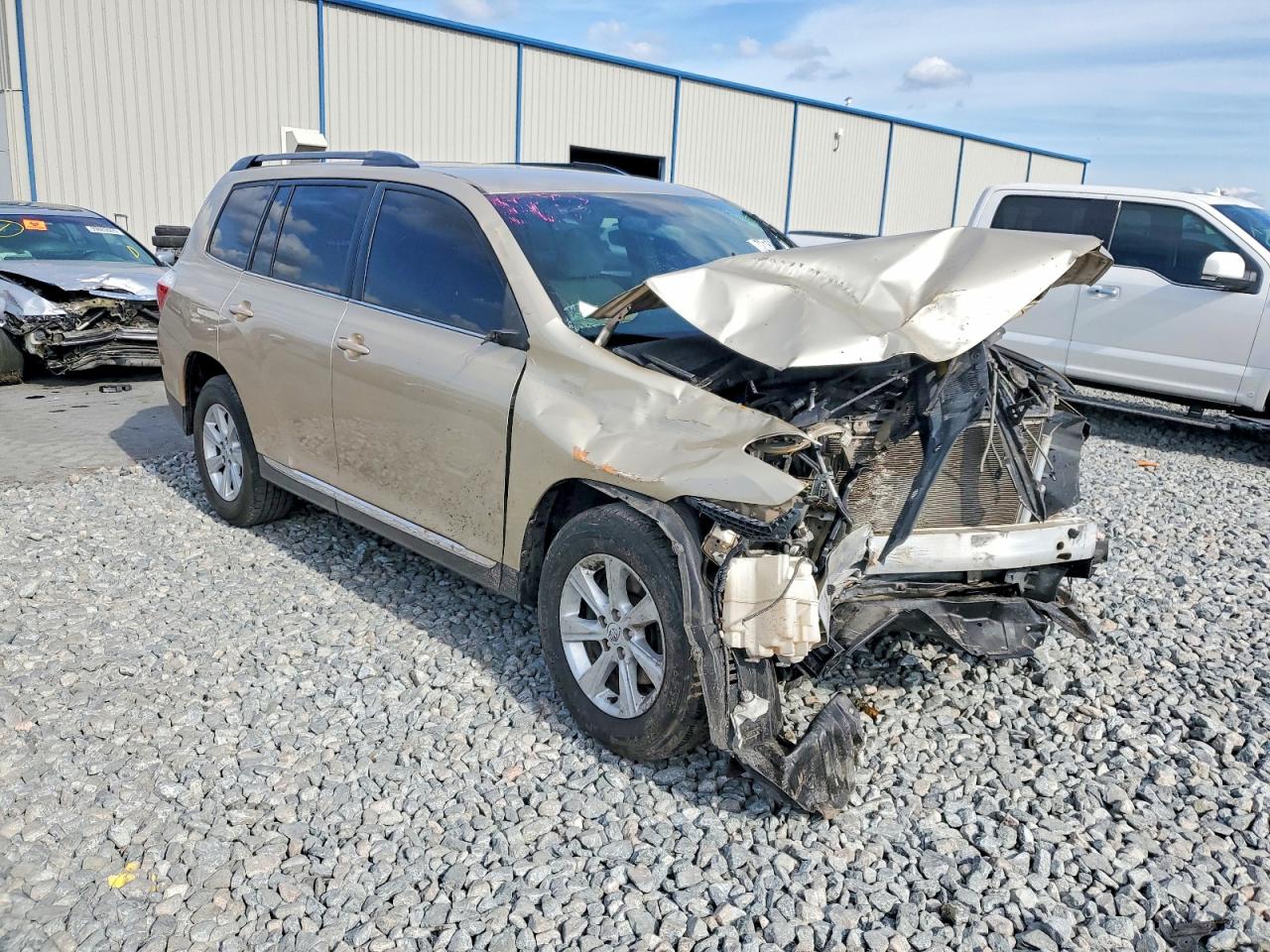 2011 TOYOTA HIGHLANDER BASE photo 7