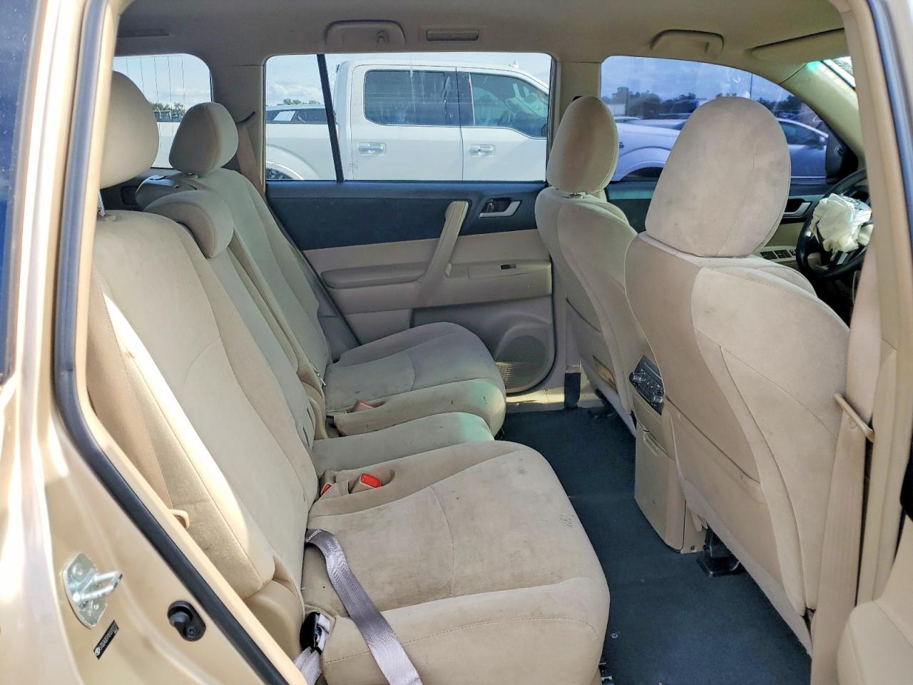 2011 TOYOTA HIGHLANDER BASE photo 21