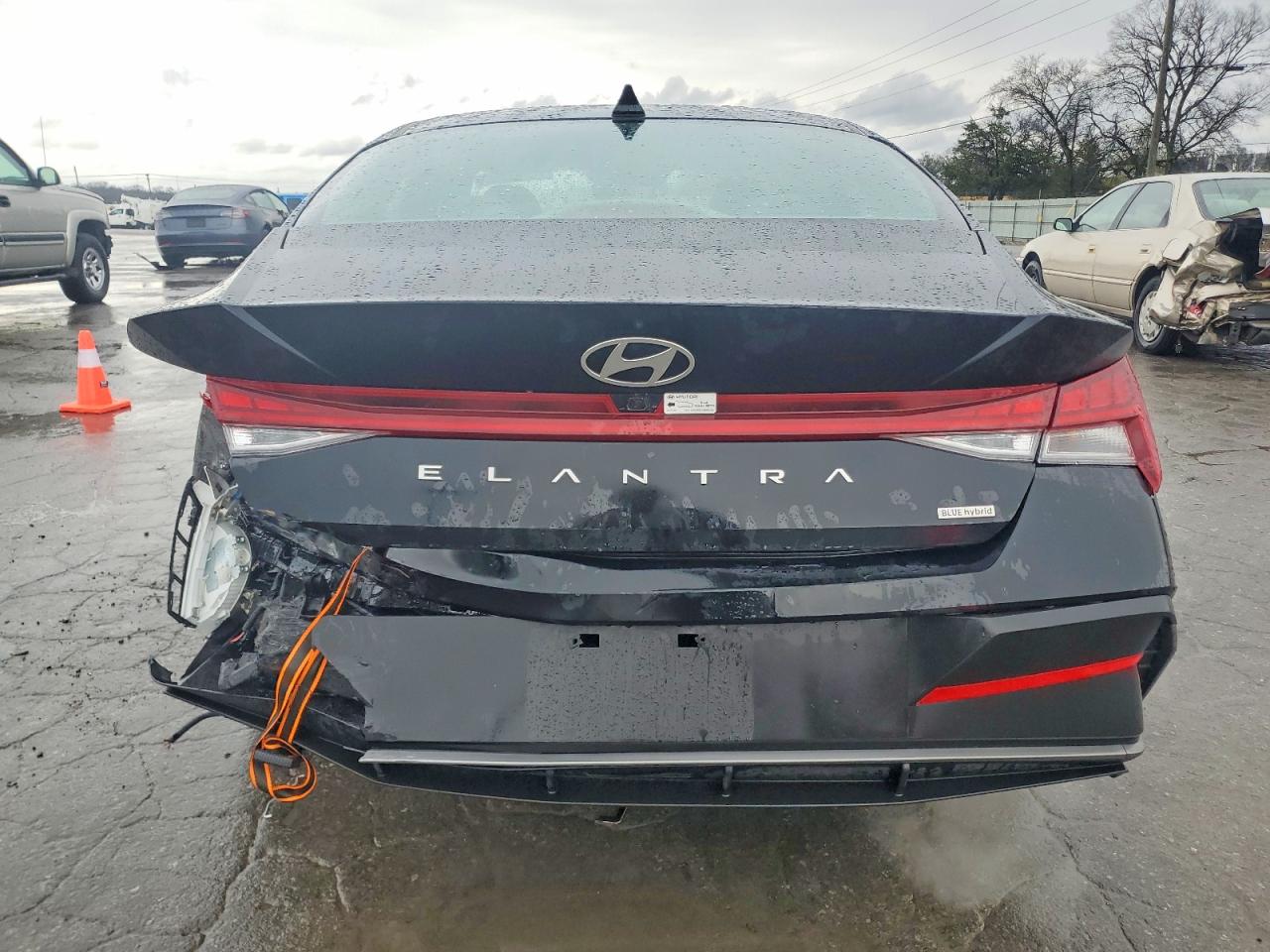2025 HYUNDAI ELANTRA BLUE photo 16