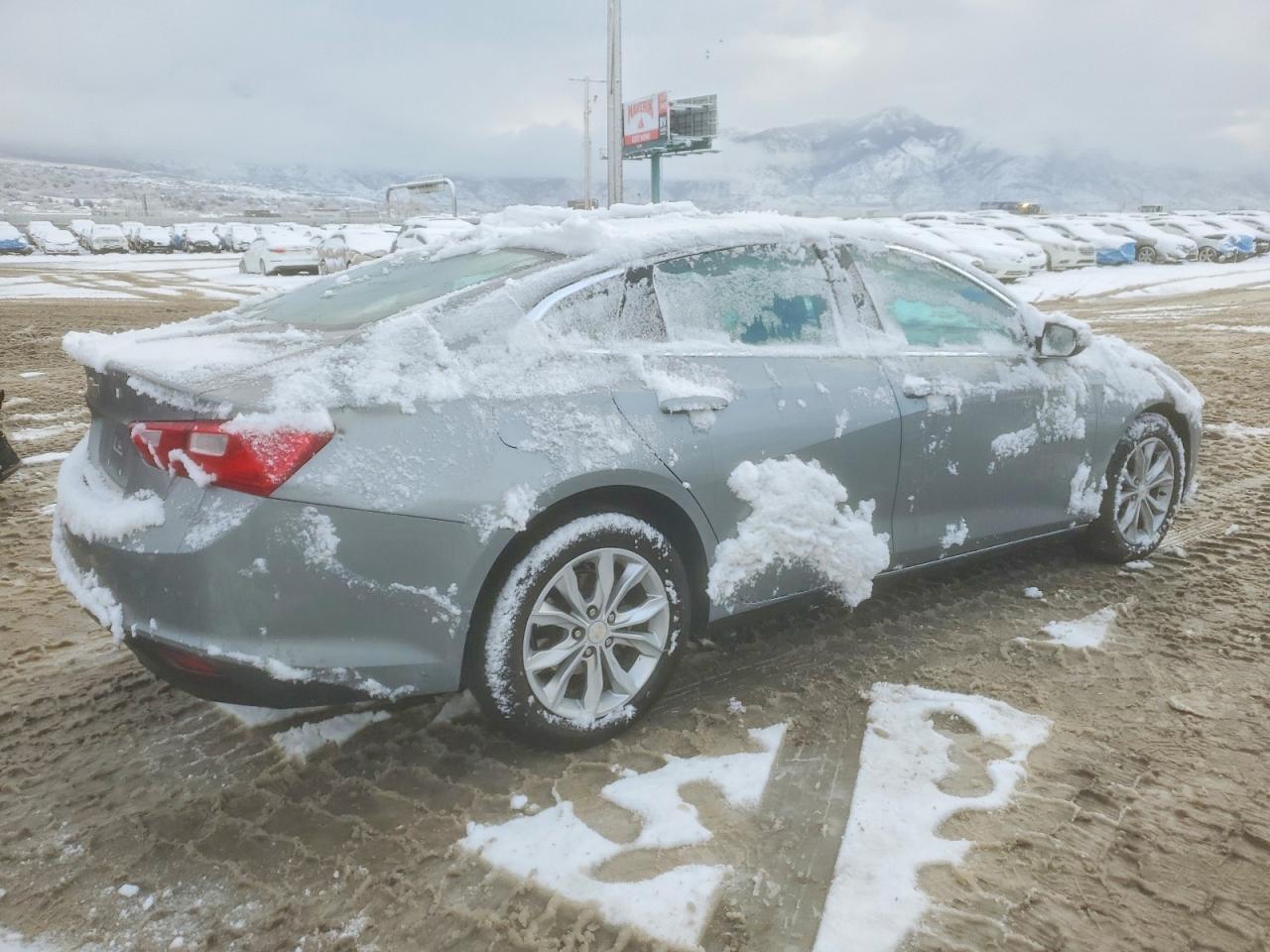 2023 CHEVROLET MALIBU LT photo 3