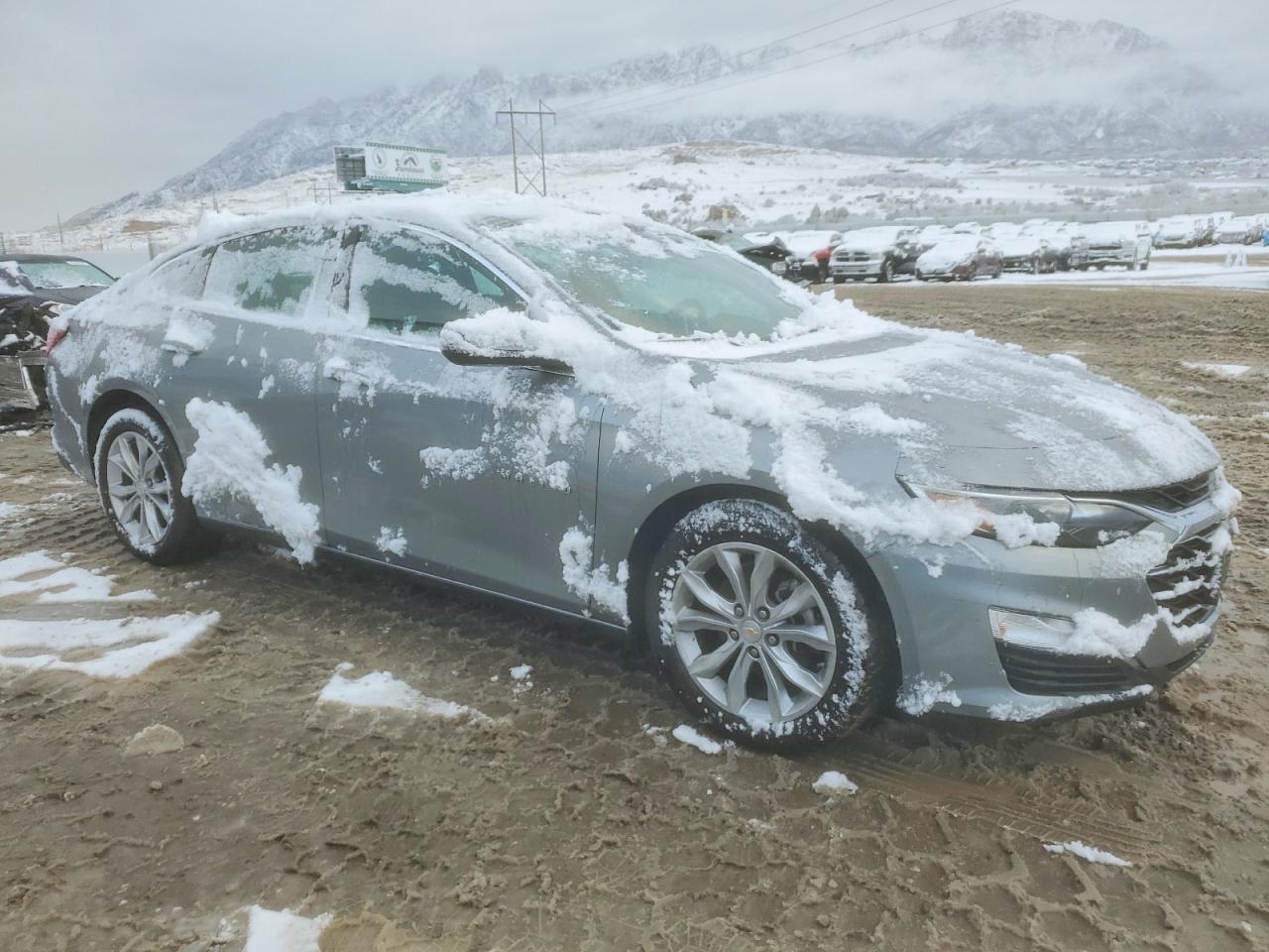 2023 CHEVROLET MALIBU LT photo 4