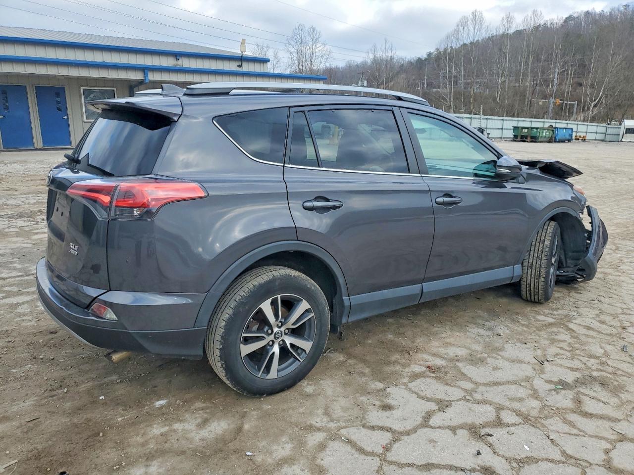 2018 TOYOTA RAV4 ADVENTURE photo 5