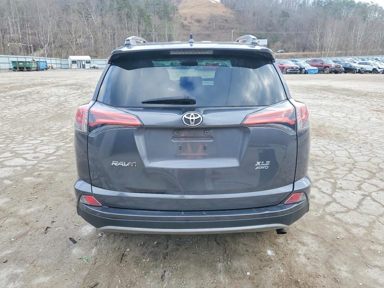 2018 TOYOTA RAV4 ADVENTURE photo 11