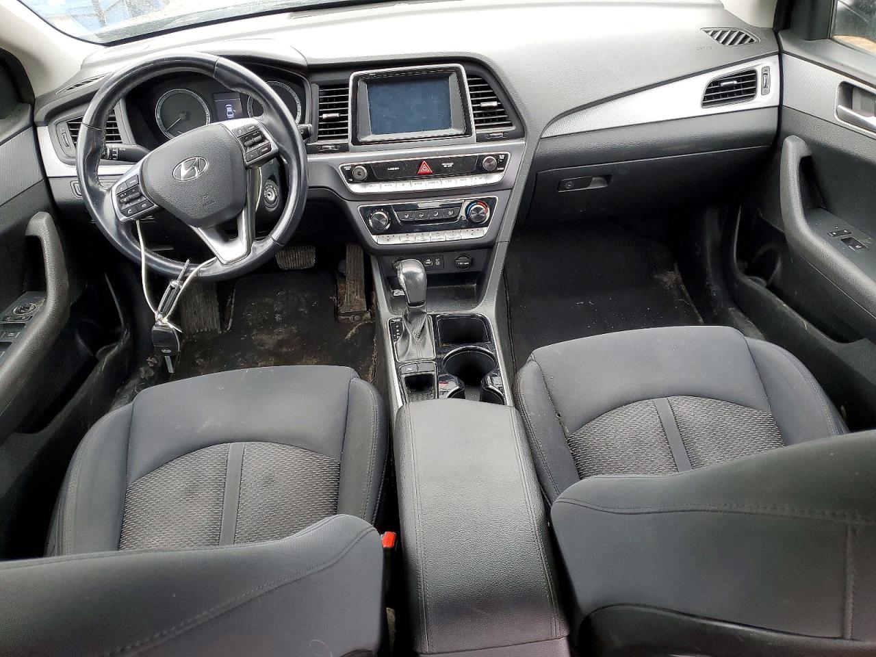 2018 HYUNDAI SONATA SE photo 15
