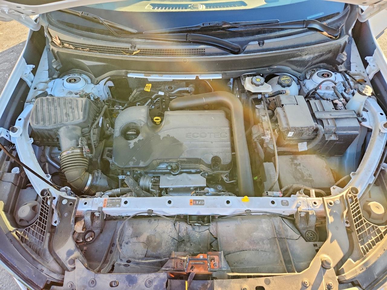 2024 GMC TERRAIN SLE photo 13
