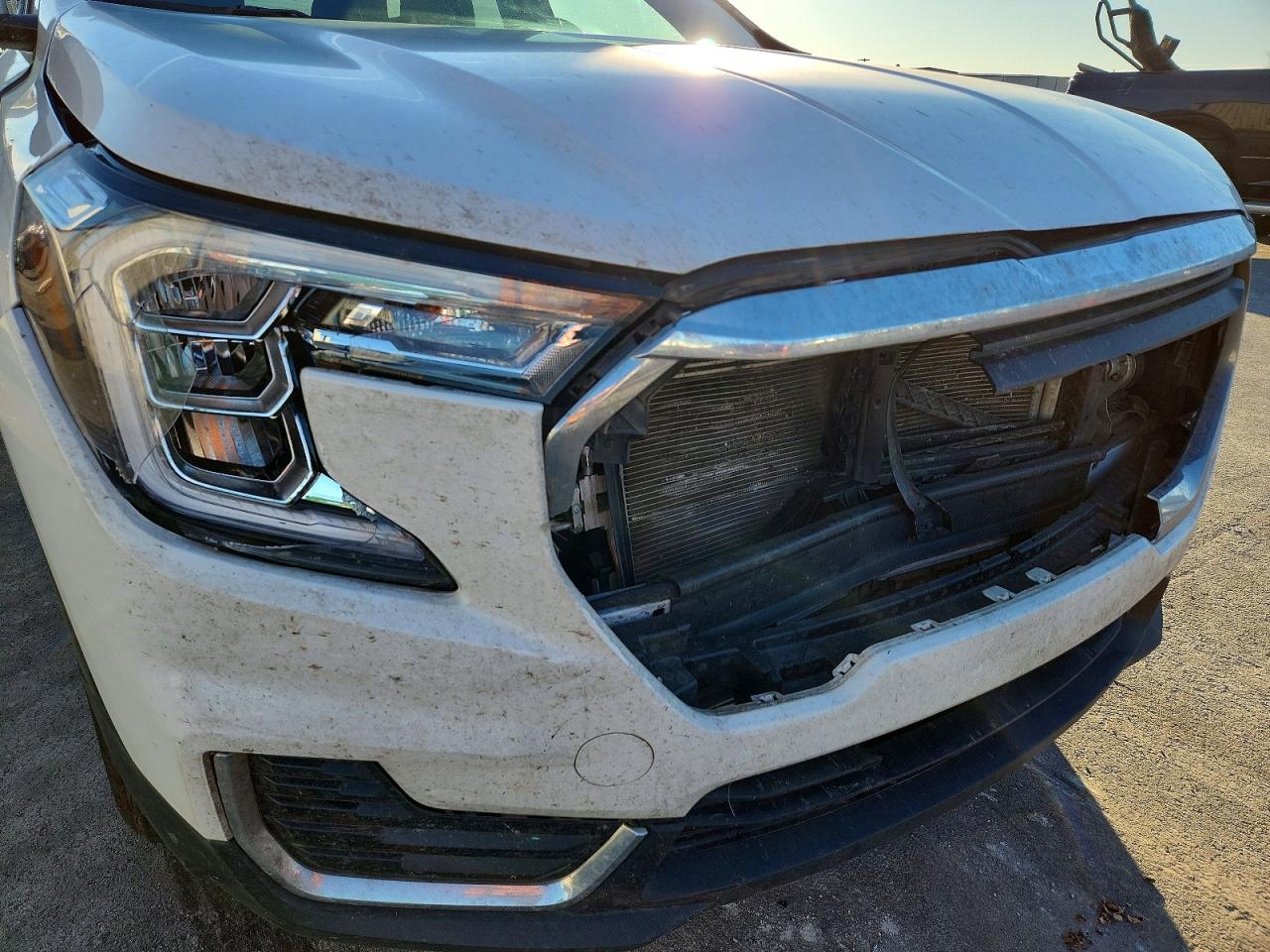 2024 GMC TERRAIN SLE photo 17