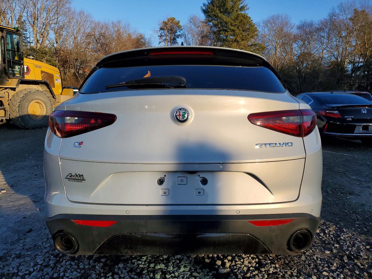 2022 ALFA ROMEO STELVIO photo 11