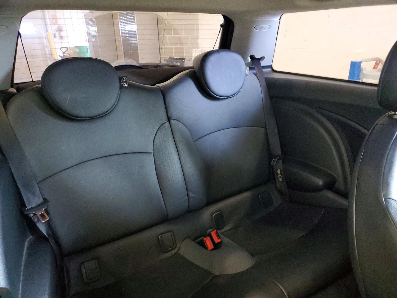 2008 MINI COOPER S photo 31