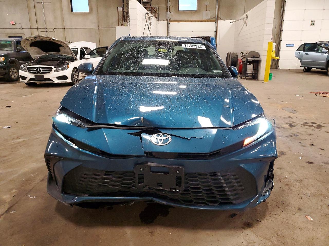 2025 TOYOTA CAMRY XSE photo 9