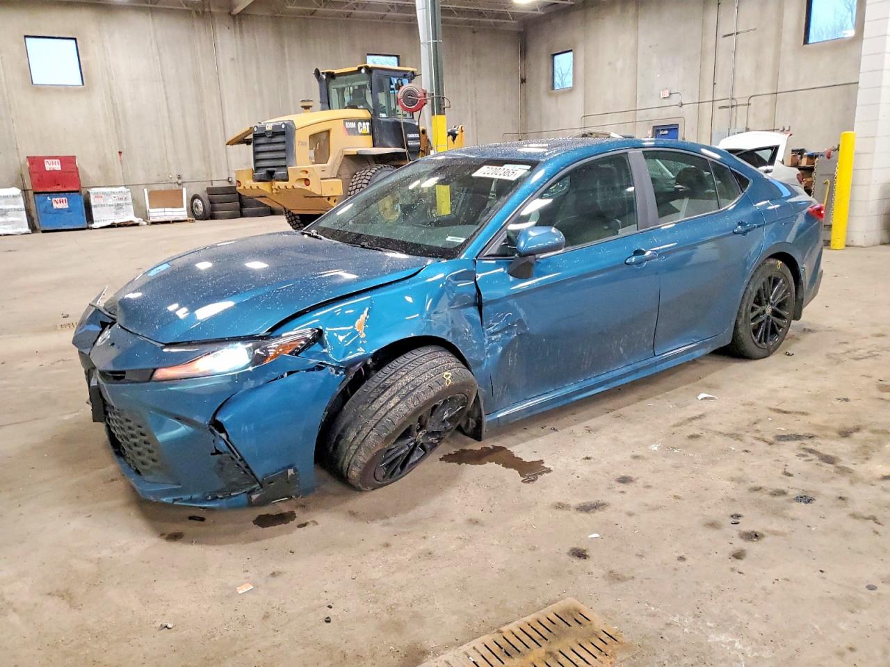 2025 TOYOTA CAMRY