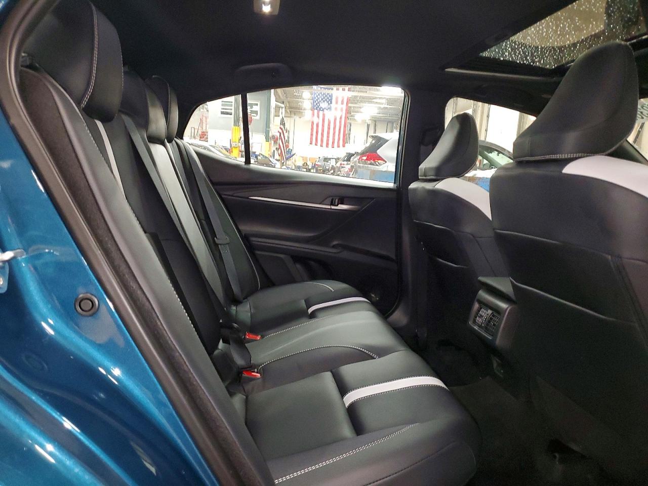 2025 TOYOTA CAMRY XSE photo 19