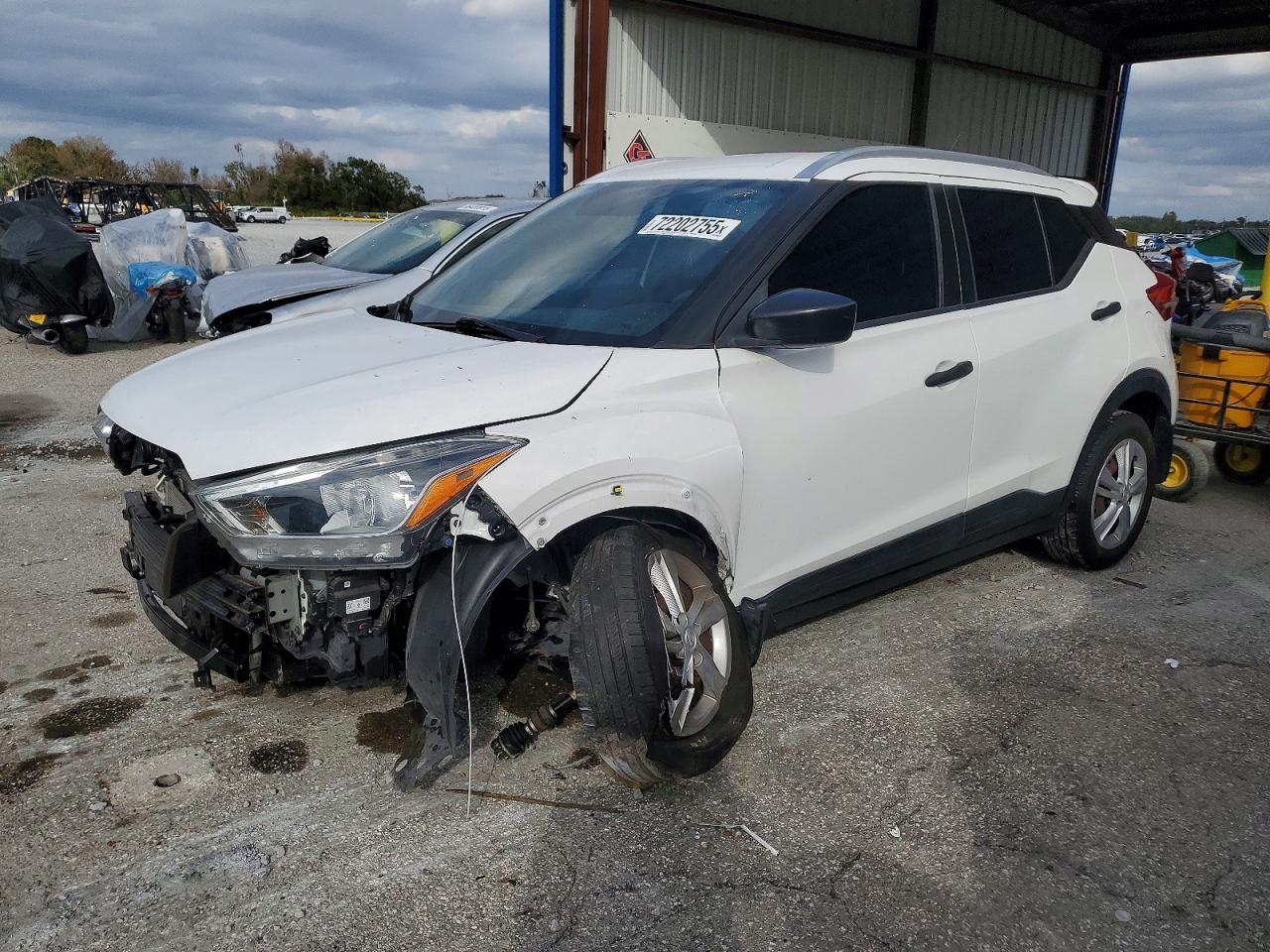 2019 NISSAN KICKS