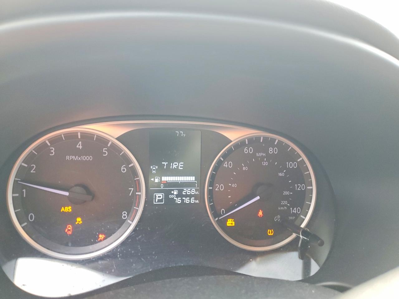 2019 NISSAN KICKS S photo 17