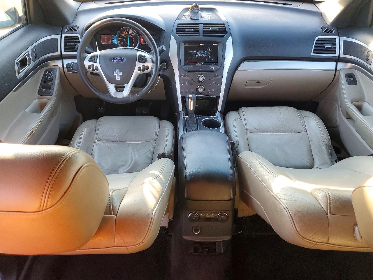 2011 FORD EXPLORER XLT photo 15