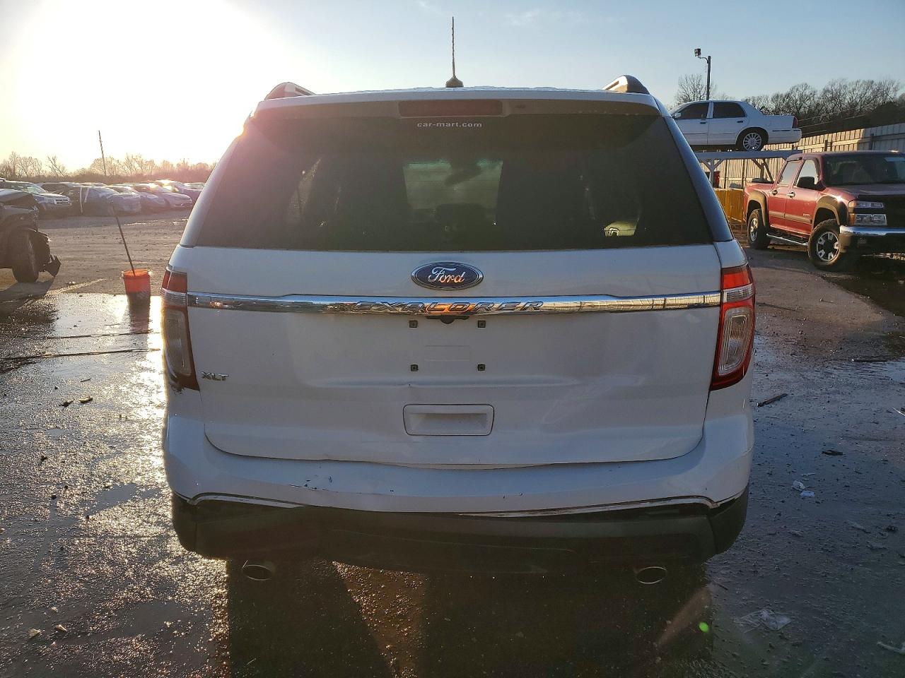 2011 FORD EXPLORER XLT photo 11