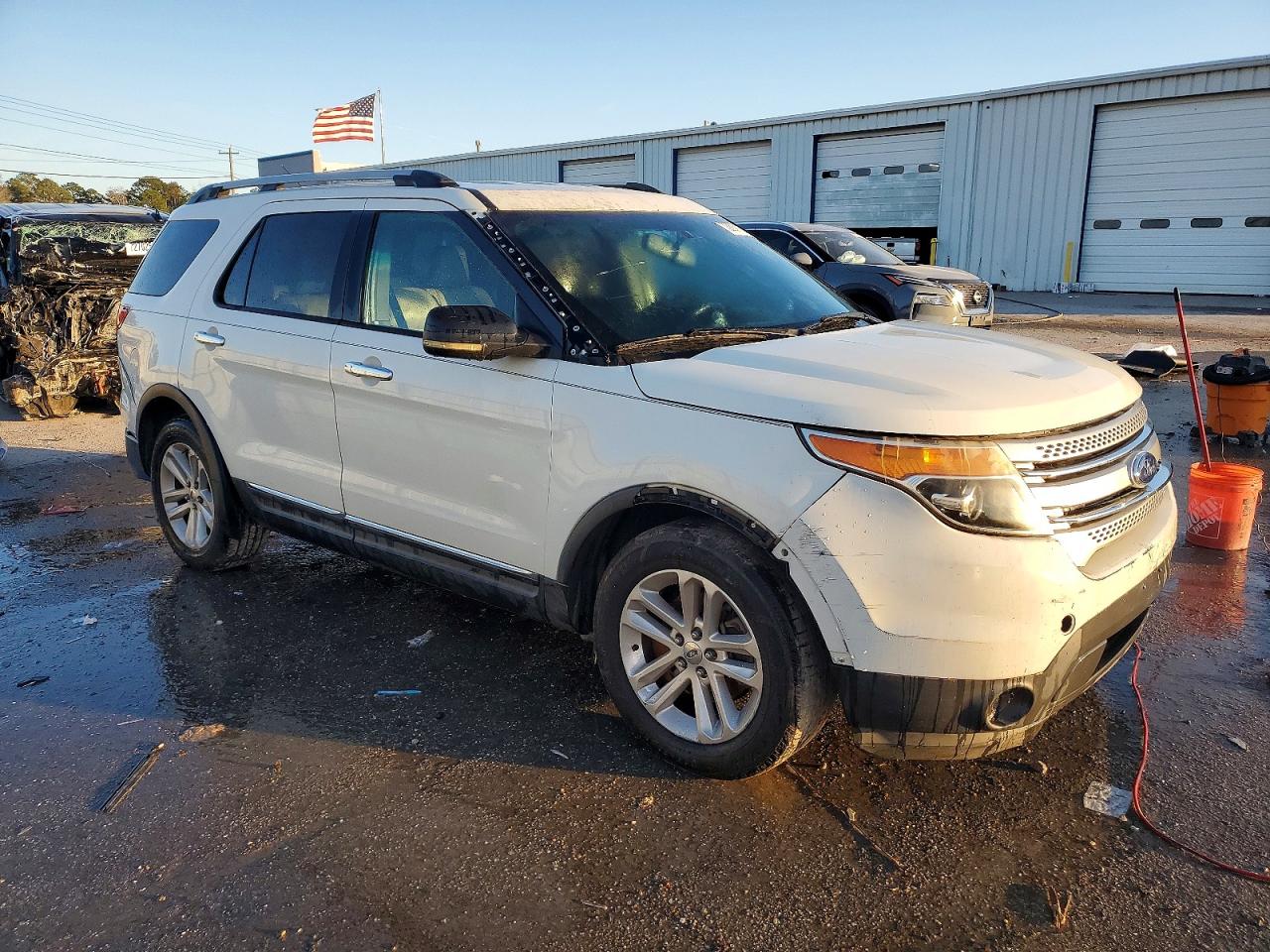 2011 FORD EXPLORER XLT photo 7