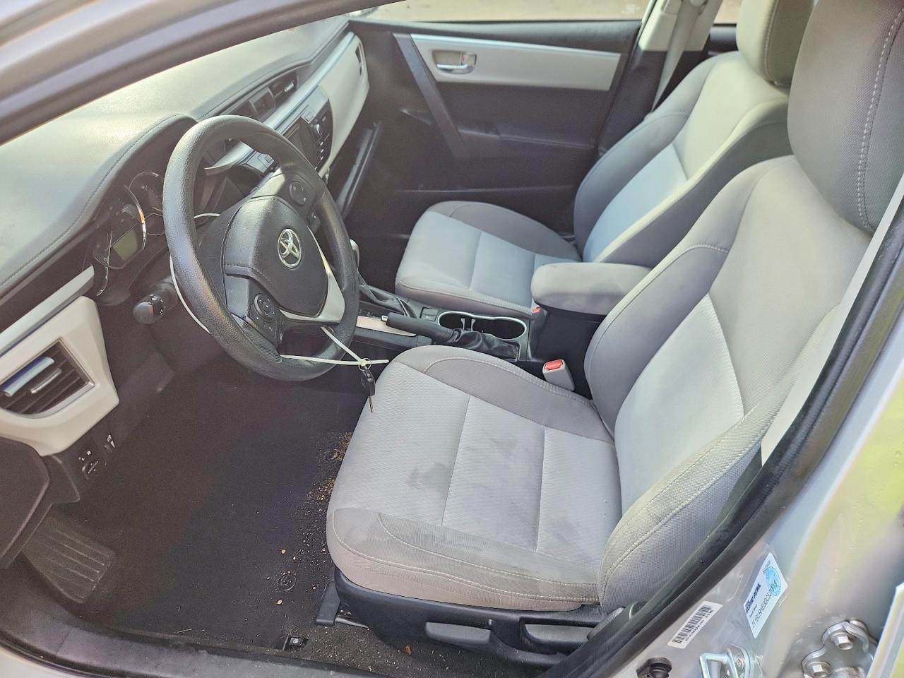 2016 TOYOTA COROLLA photo 13