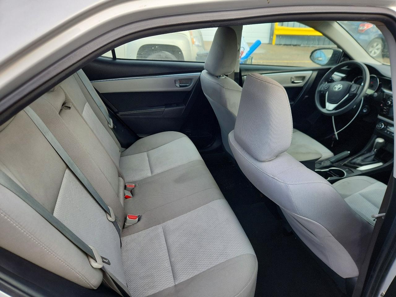2016 TOYOTA COROLLA photo 19