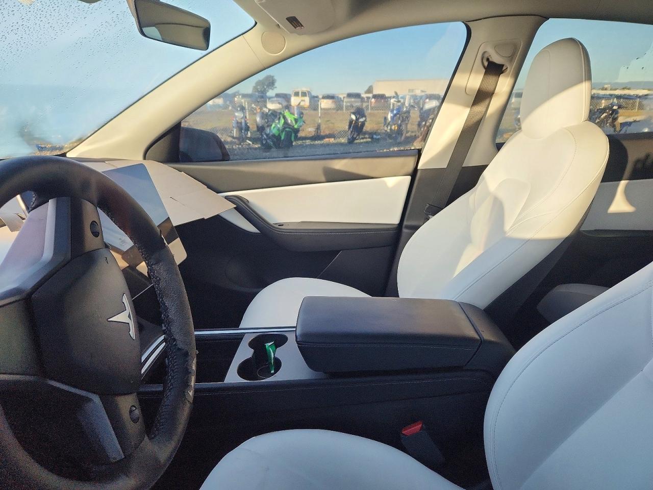2021 TESLA MODEL Y photo 13