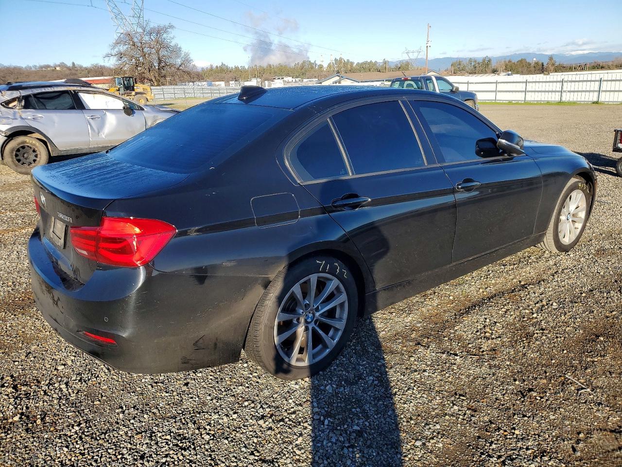 2017 BMW 320 I photo 3