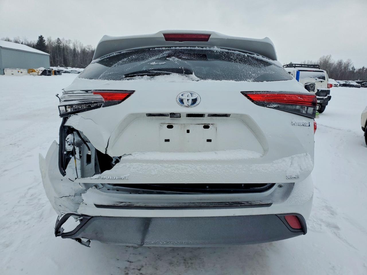 2023 TOYOTA HIGHLANDER HYBRID XLE photo 6