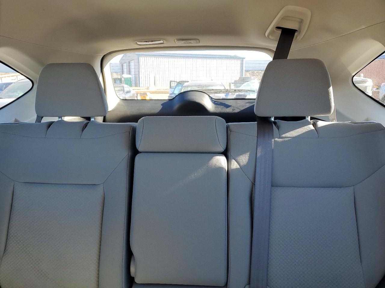 2016 HONDA CR-V LX photo 10