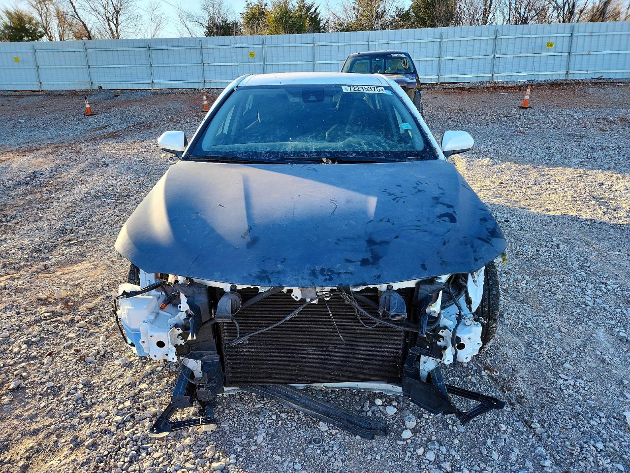 2022 TOYOTA CAMRY LE photo 5