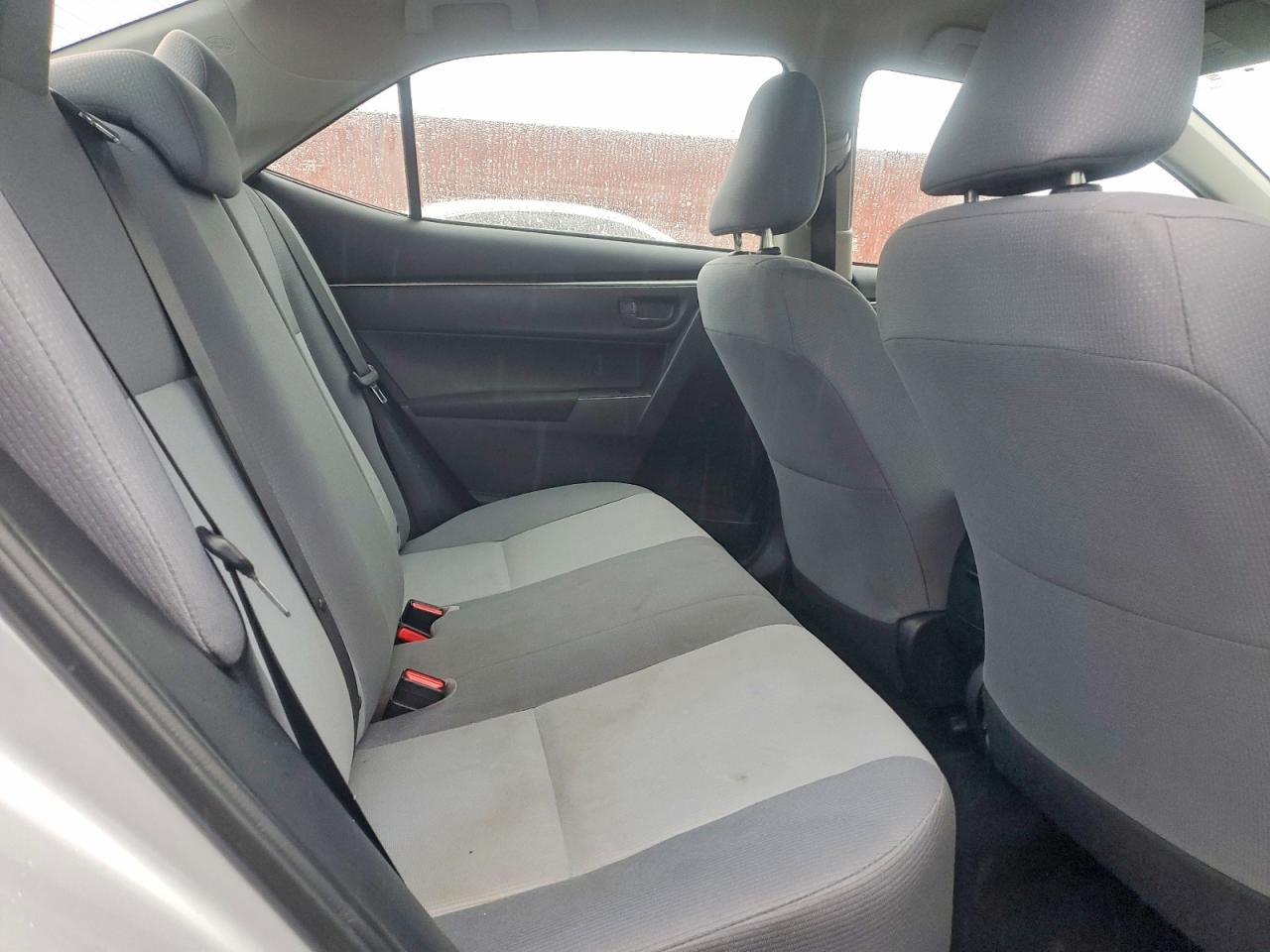 2015 TOYOTA COROLLA L photo 19